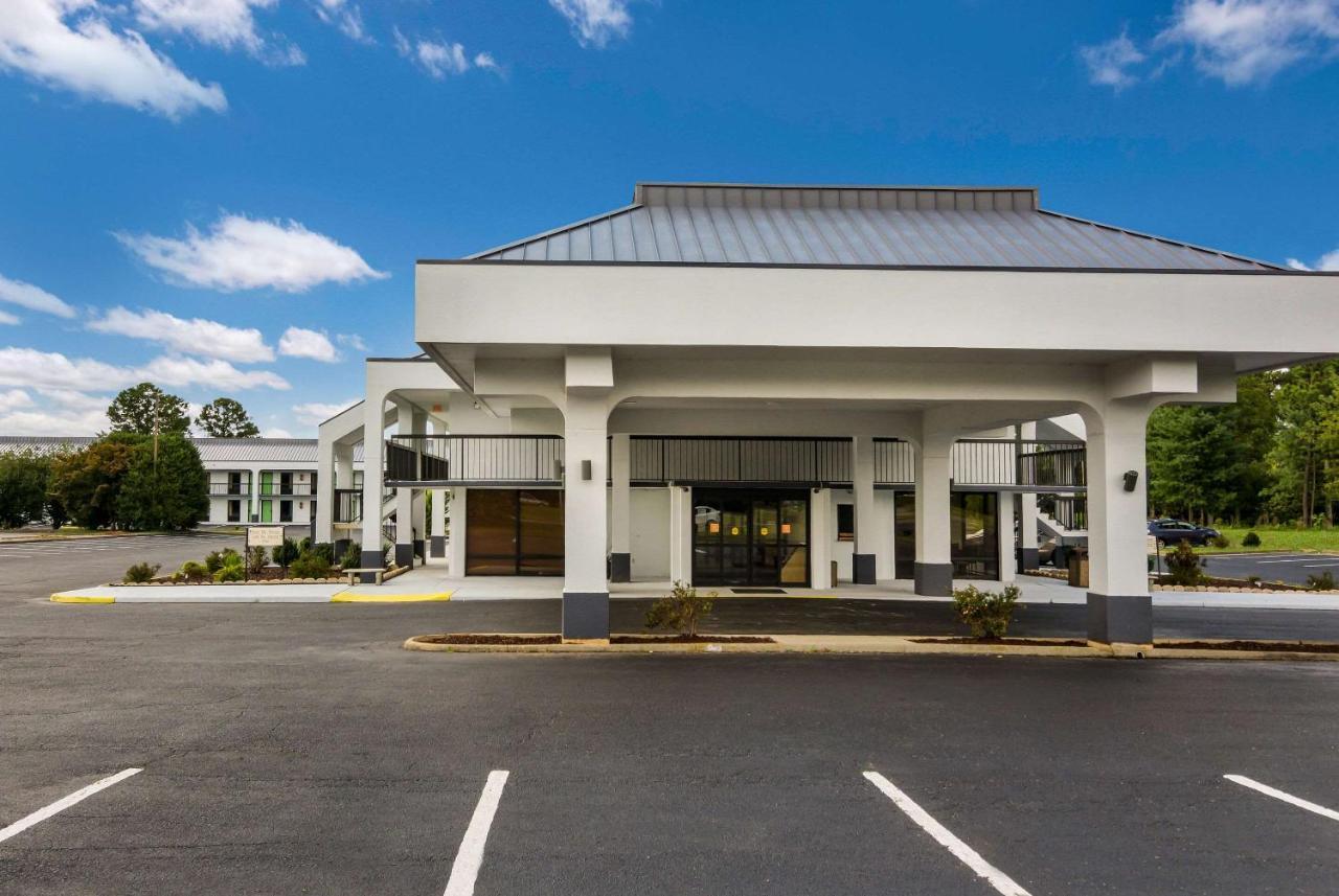 Quality Inn Emporia Extérieur photo