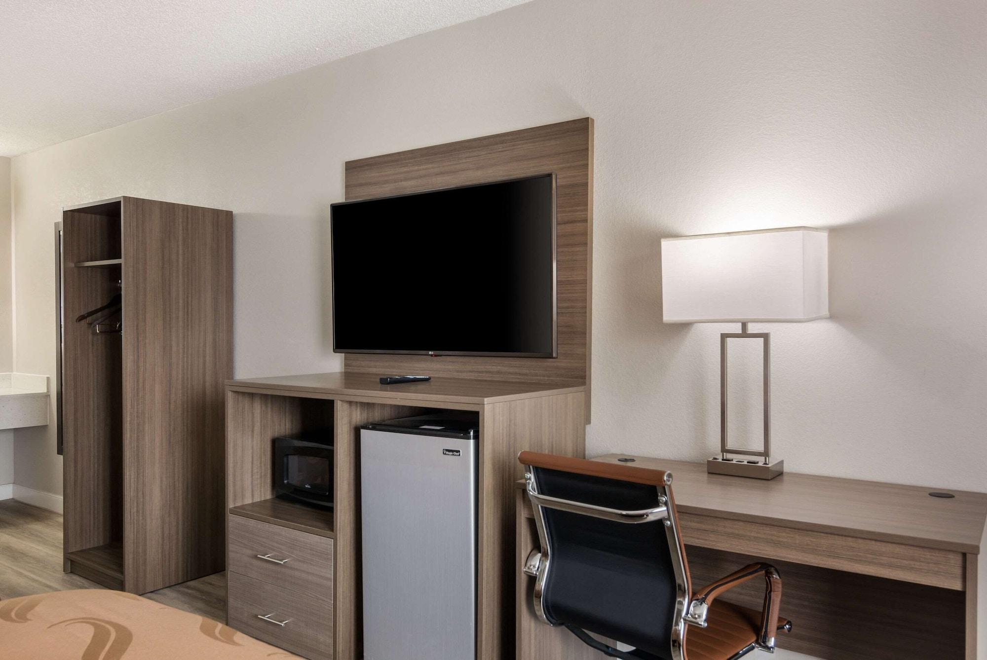 Quality Inn Emporia Extérieur photo