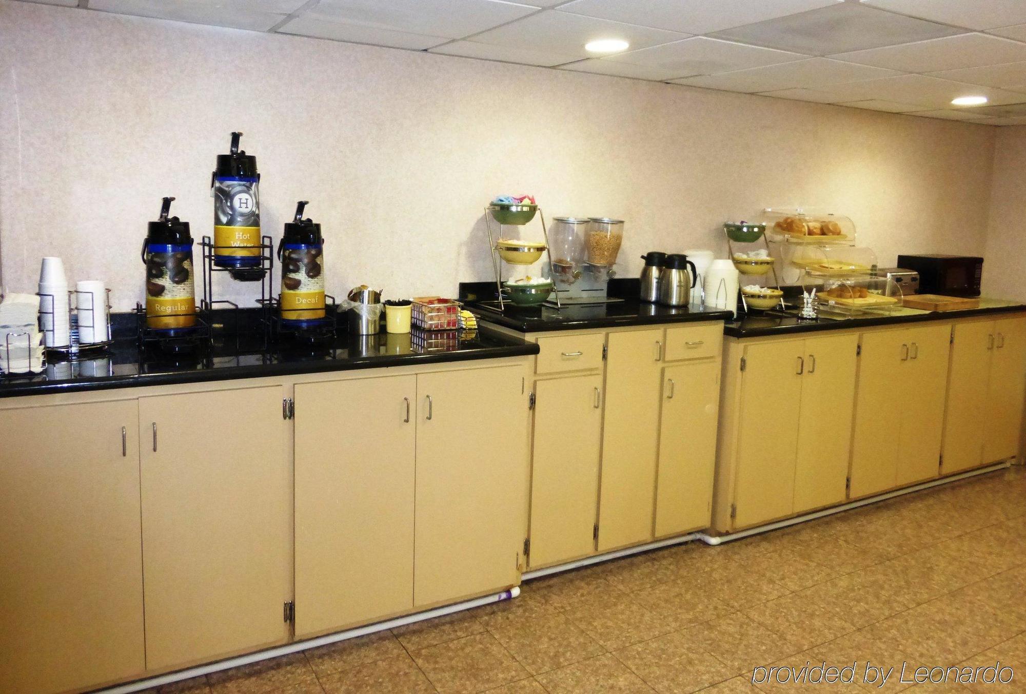 Quality Inn Emporia Extérieur photo