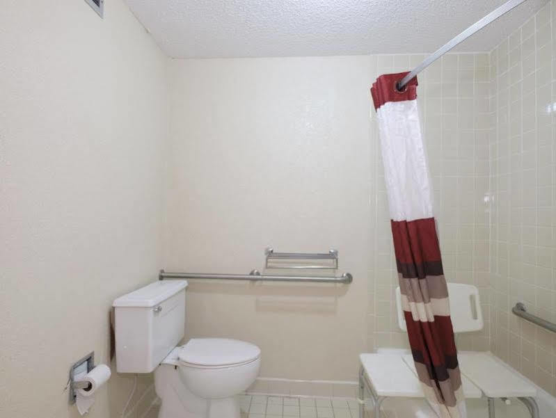 Quality Inn Emporia Extérieur photo